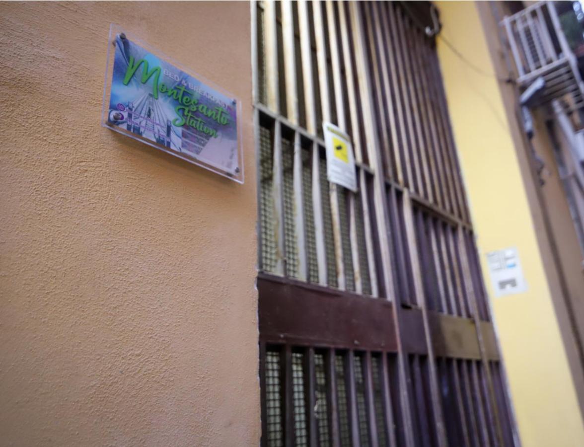 Montesanto Station Bed & Breakfast Napoli